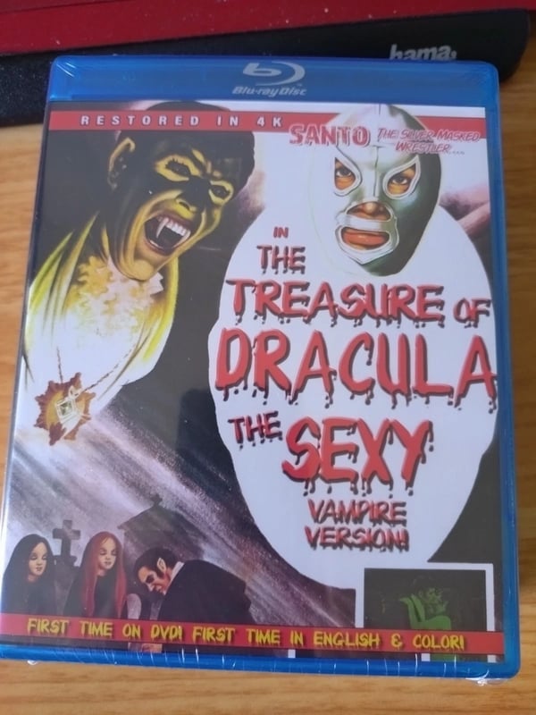 Santo In The Treasure Of Dracula The Sexy Vampire Version blu ray Brand New