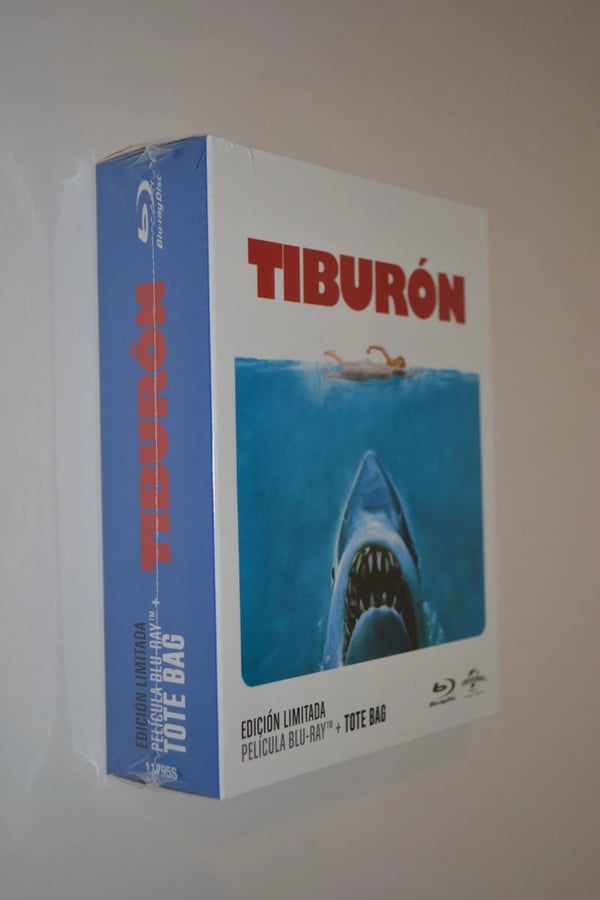 Jaws Blu ray Limited Edition with Tote Bag European Import Brand New