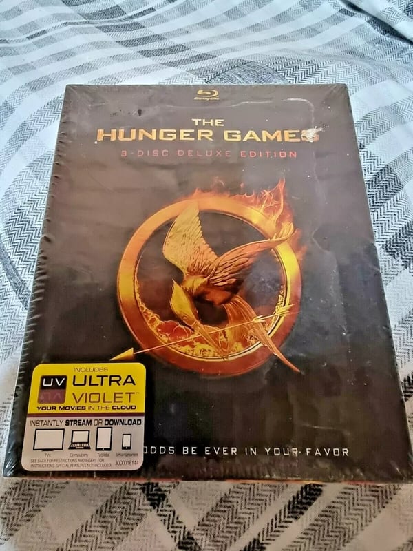 THE HUNGER GAMES BluRay Limited TARGET Exclusive 3Disc Deluxe Edition &Seal Brand New