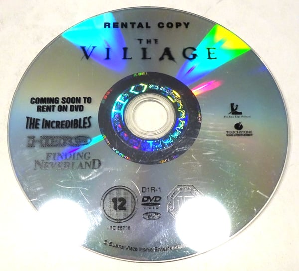 The Village DVD (2005) – Vain Levy