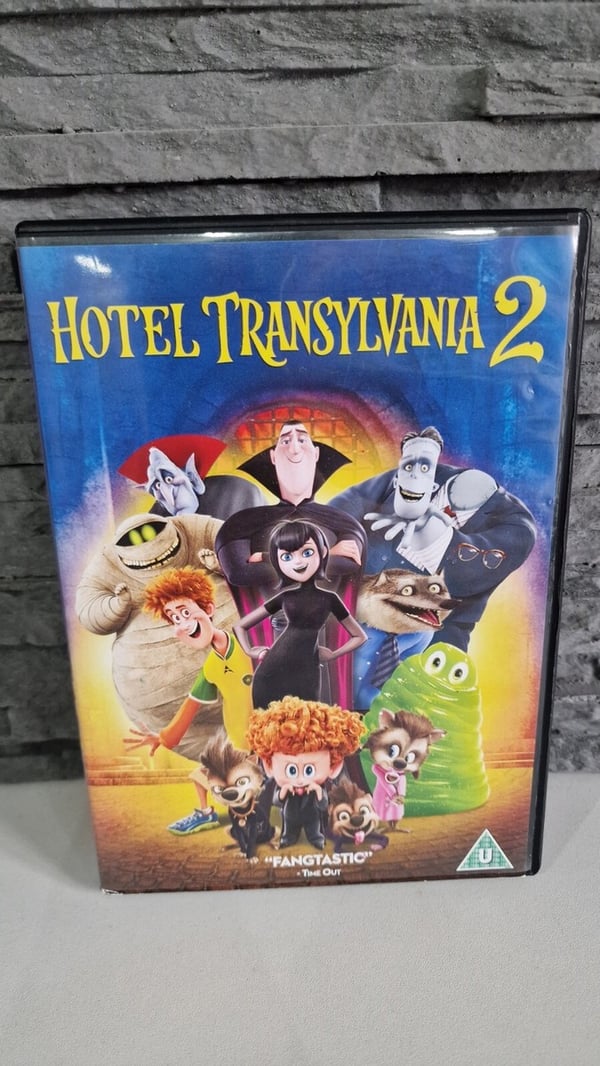 Hotelli Transylvania 2 (2015) – Lastenelokuva DVD:llä Hotelli Transylvania 2 (2015) – Lastenelokuva DVD:llä