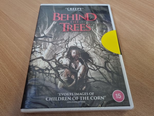 Behind the Trees (2021) DVD med Vanessa Curry