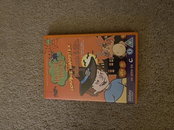 Kauhea Henry ja Zombihamsteri DVD