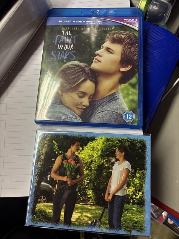 En flænge i himlen (The Fault In Our Stars) - Blu-ray & DVD med postkort