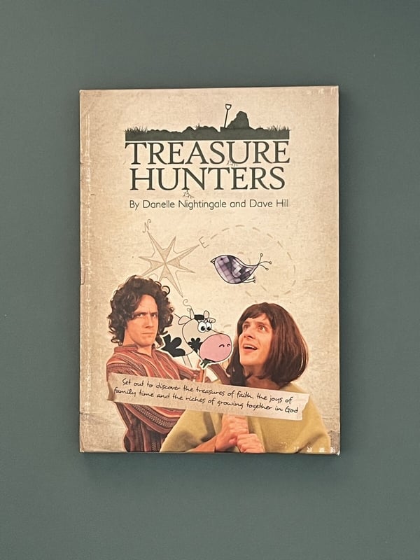 Treasure Hunters: Danelle Nightingale DVD + CD-ROM