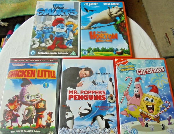 10 Lastenklassikkoa DVD: Kana Pieni, Smurffit ym.