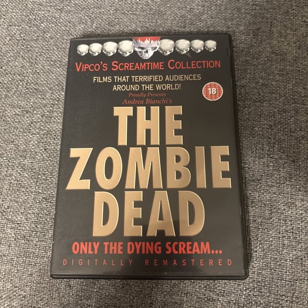 The Zombie Dead: Italialainen Kauhuelokuva DVD:llä