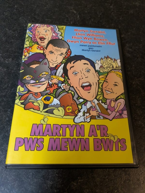 Martyn A'r Pws Mewn Bwts (Saapasjalkakissa) - Walesilainen Pantomiimi DVD