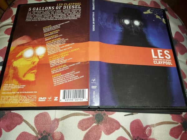 Les Claypool: 5 Gallons DVD (2002) – Musiikki & Esitys