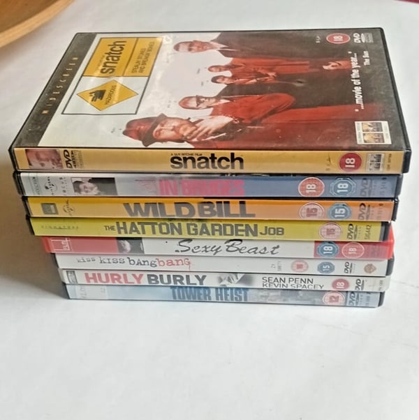 8 x Ryöstöelokuvia DVD-elokuvaa - Snatch, In Bruges jne.