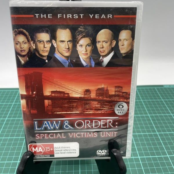 Law & Order: Special Victims Unit, Första året DVD
