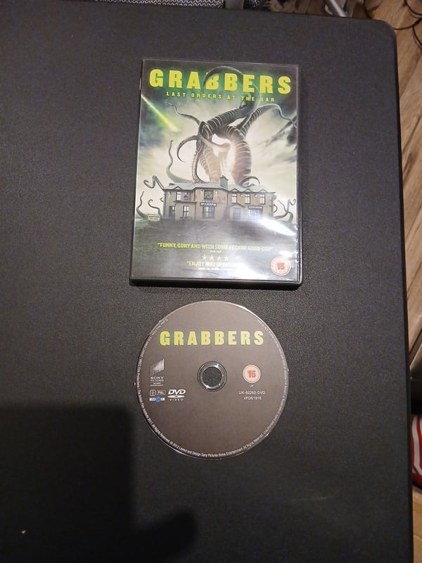 Grabbers DVD