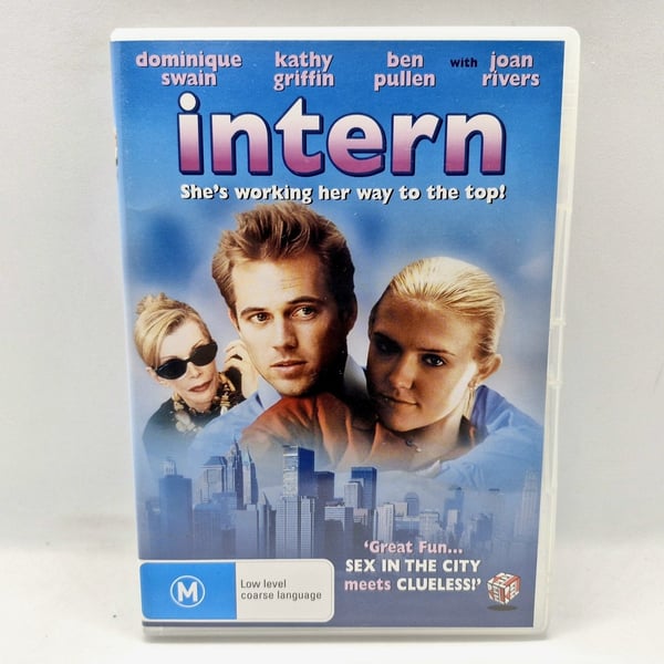 Intern DVD