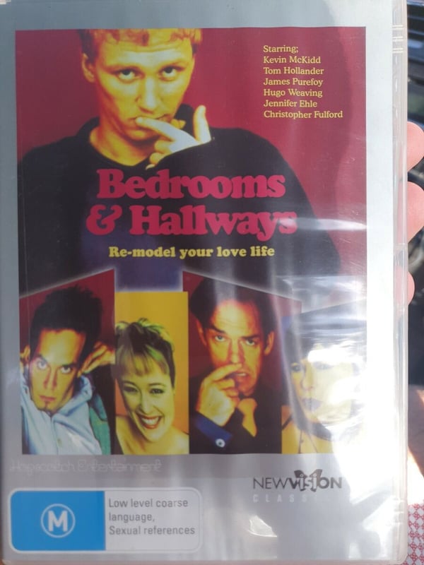 BEDROOMS AND HALLWAYS - Britisk kultfilm på DVD