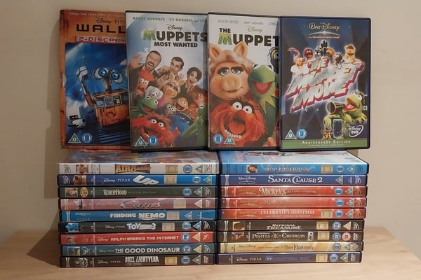 Disney DVD-pakke: 22 filmer med Biler, Toy Story, Se opp, Wall-E m.fl.