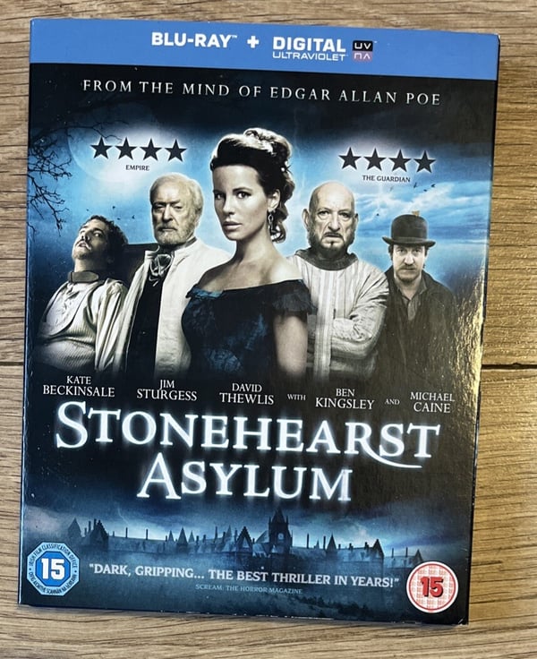 Stonehearst (2015) – Spennende thriller – DVD