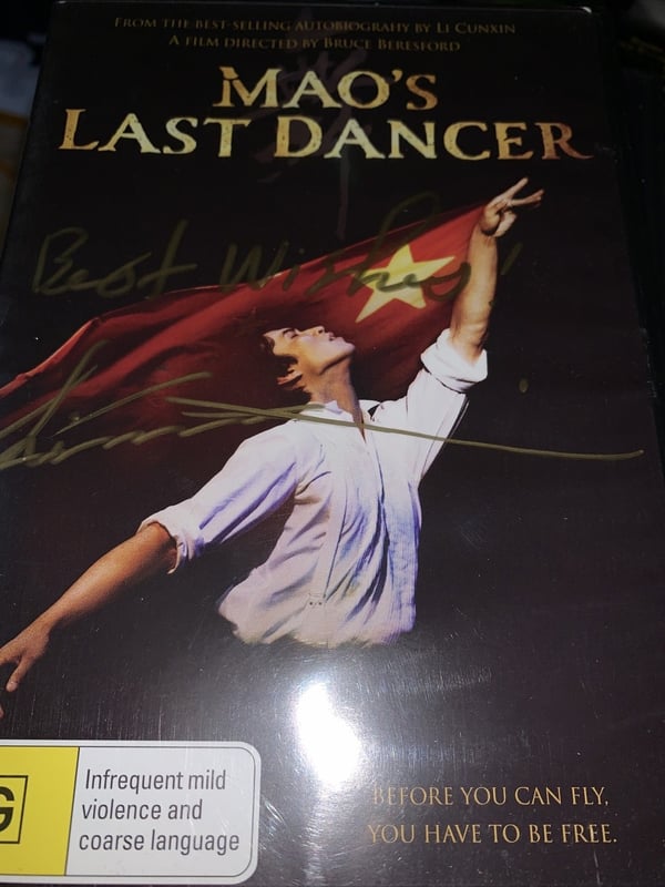 Mao's Last Dancer - Chi Cao, signert av Li Cunxin (DVD)