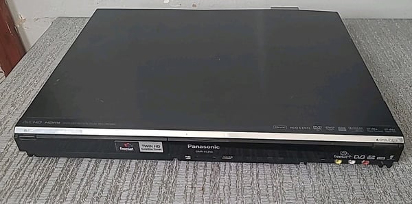 Panasonic DMR-XS350 Freesat Twin HD-mottaker/HDD-opptaker 250GB DVD