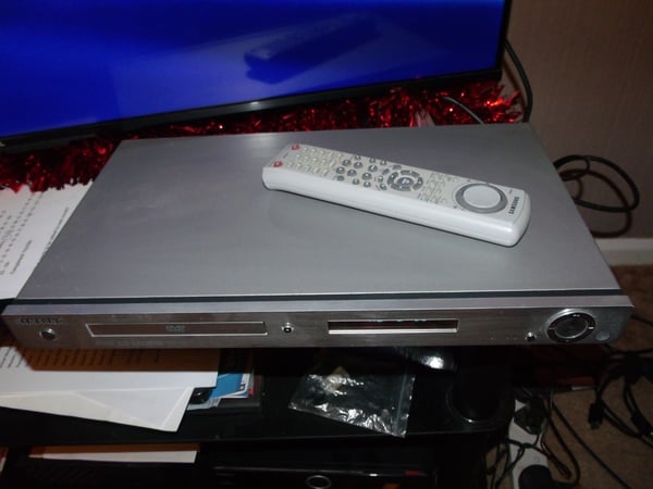 Samsung Multi-Region HD850 DVD-spiller med fjernkontroll (HDCP deaktivert)