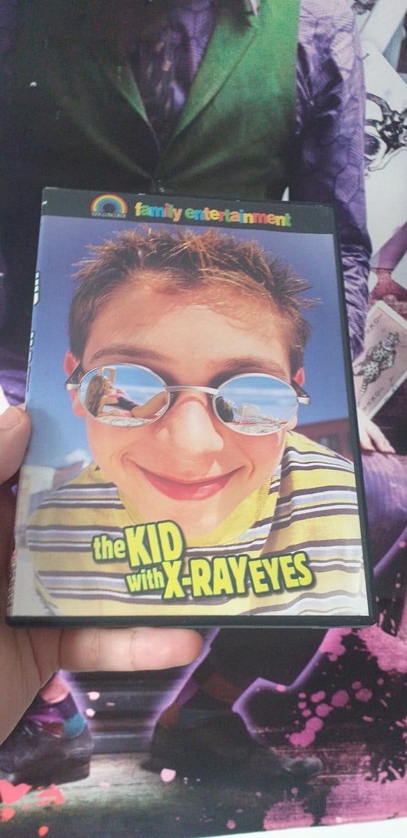 Poika röntgenkatseella DVD