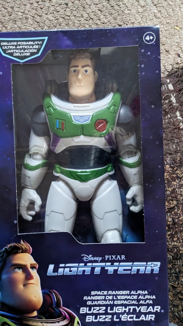 Disney Pixar Buzz Lightyear Posable Figurine Deluxe Collectable Brand New