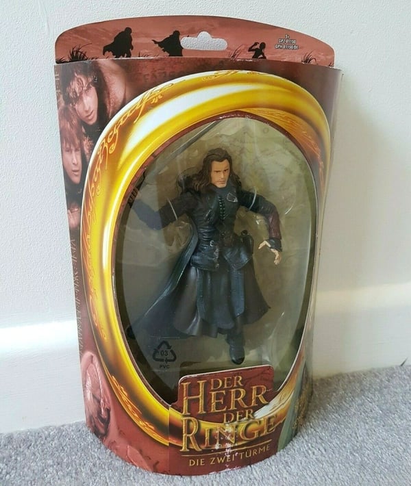ToyBiz Gondorian Ranger with Weapons 6'' Action Figure Lord of the Rings 2002 Brand New
