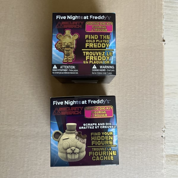 2 X Five Nights At Freddy's Hiding Dig Kit Figurine Blind Box Original Serie Brand New