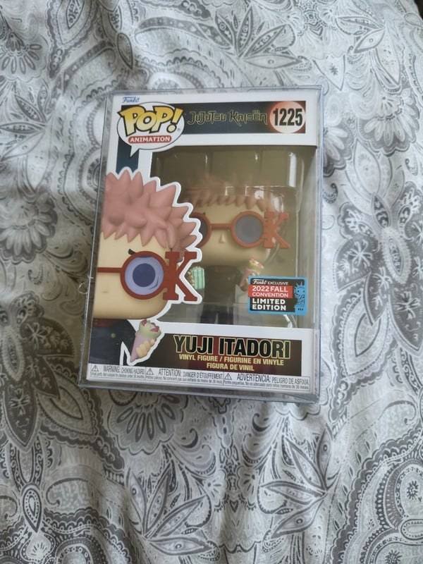 Funko POP YUJI ITADORI Rook Glasses 1225 Jujutsu Kaisen NYCC 2022 Careful Pack 2 Brand New
