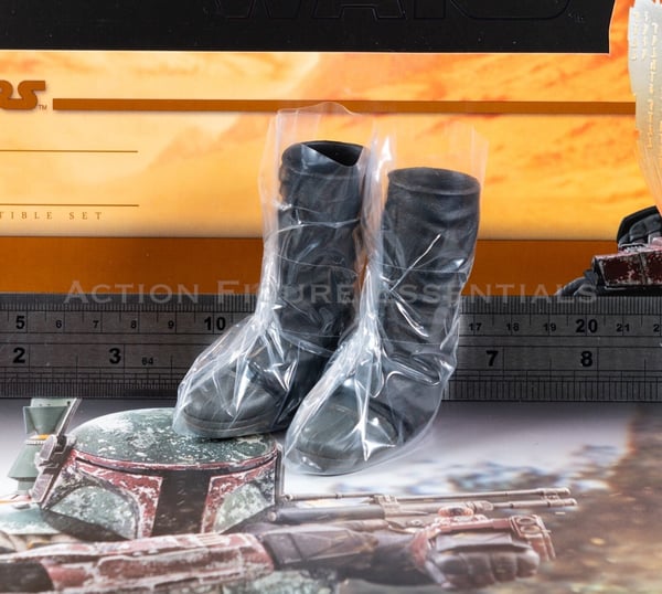 Hot Toys Boba Fett Deluxe Boots 2 Part 1/6 Figure Part TMS034 Mandalorian Brand New