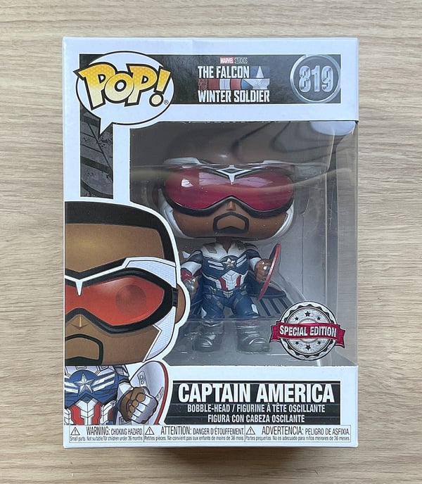 Funko Pop Marvel Falcon & The Winter Soldier Captain America #819 + Protector Brand New