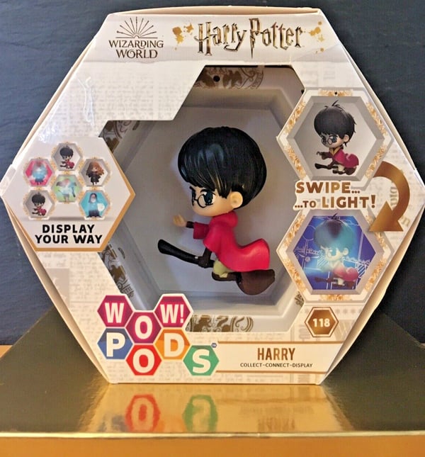 WOW Pods Swipe To Light-Up Harry Potter On Broomstick Figure #118 BNIB Brand New