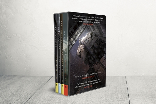 The Murderbot Diaries: Kaikki järjestelmät punaisena, Keinotekoinen olotila, Kelmin protokolla, Poistumisstrategia