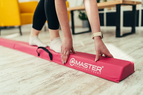Hopfällbar gymnastikbalansbom MASTER 240 cm EVA - rosa