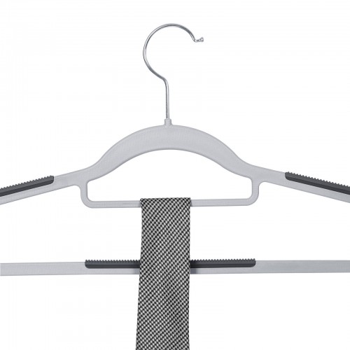 Set med 30 klädhängare, halkfria plasthängare, platsbesparande klädhängare, 0,5 cm tjocka, 42 cm långa, silverfärgad 360° vridbar krok, ljusgrå och mö