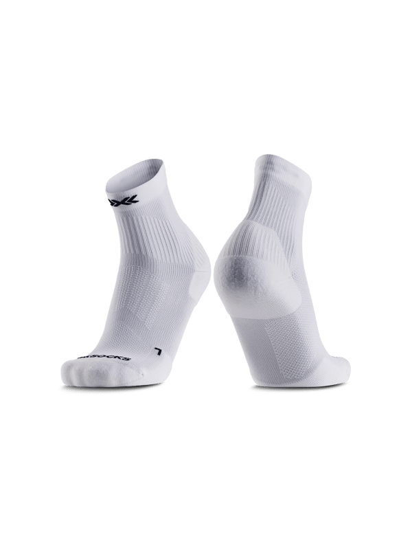 Core Sport Light Ankle Socks med O-Ring Compression - Funktionella Träningsstrumpor för Multisport - Vit/Svart - Storlek 39-41
