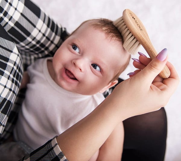 Lullalove kahden eri vauvan hampaidenpuhdistusharjan setti