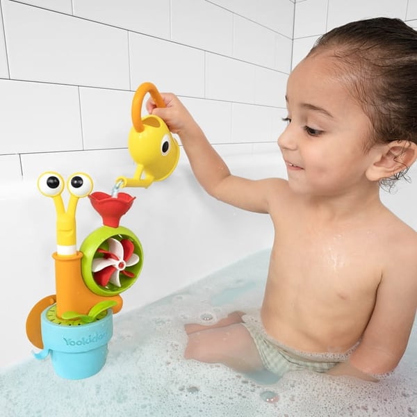 Yookidoo Pop-Up -kylpylelu etana-kastelukannulla