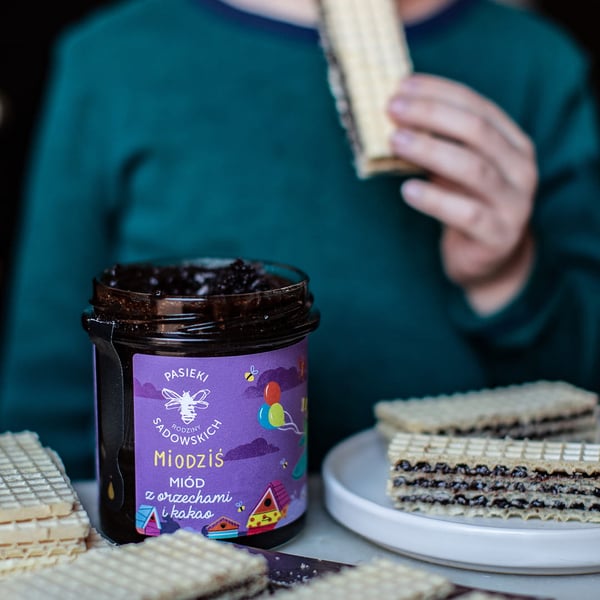 Miodziś - Hunajaa pähkinöillä ja kaakaolla 410 g + yllätys
