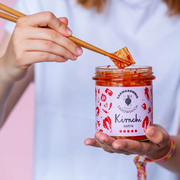 Mausteinen kimchi