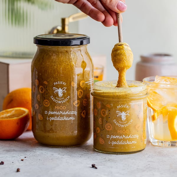Hunaja appelsiini ja neilika 430 g