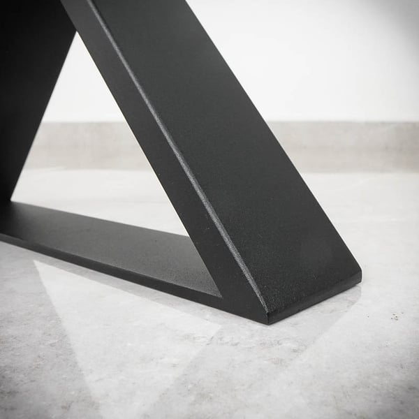 X-typ ben 40x45 cm svart