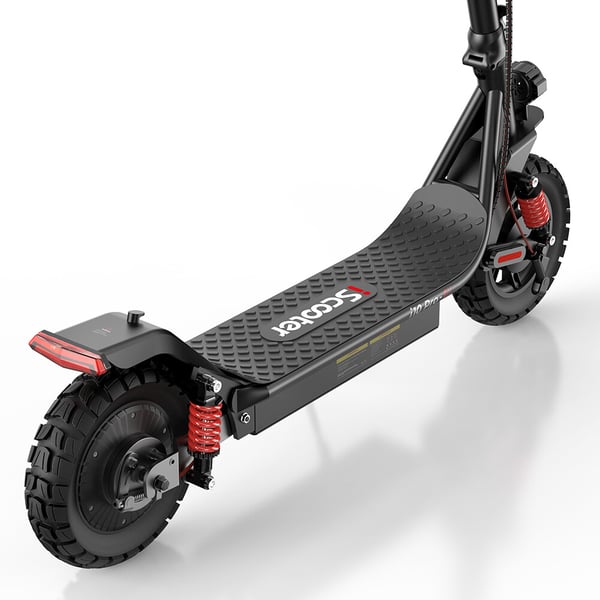 iScooter i10 Pro -sähköpotkulauta, 800 W:n moottori, 15 Ah:n akku, huippunopeus 45 km/h, toimintamatka 50–60 km, 10 tuuman ilmarenkaat, kaksoisjousitus