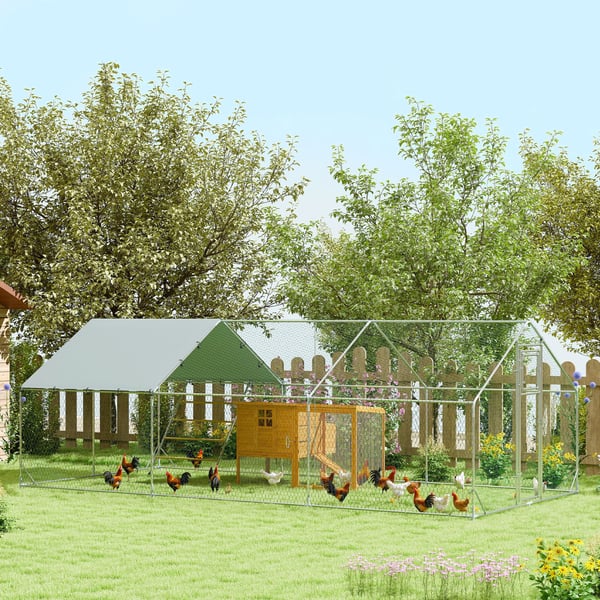 Chicken Run, 300x600x195 cm, sølv