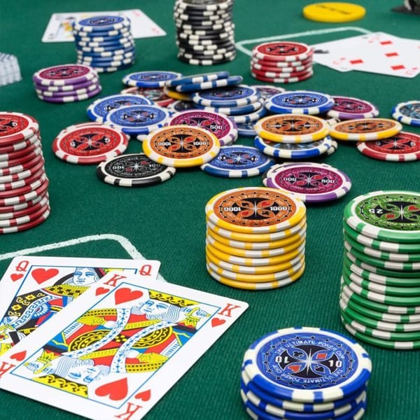 Pokerinappisetti, 38,5x20,5x6,5 cm, hopea