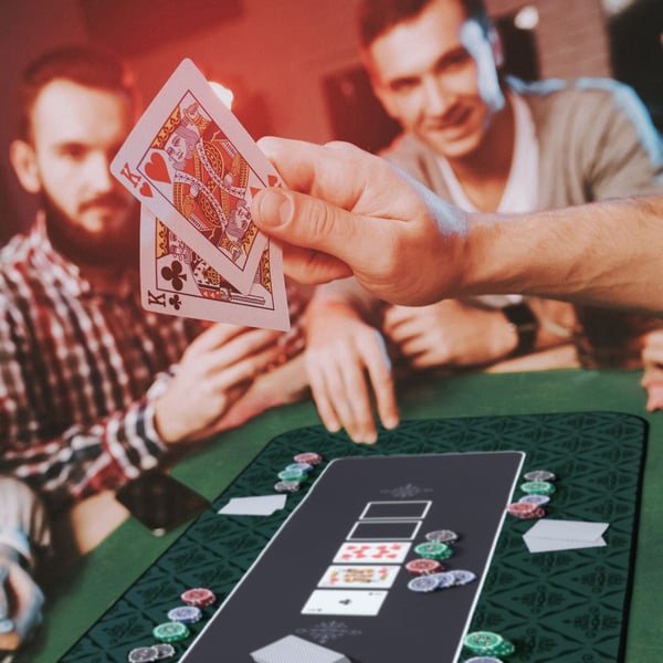Pokerimatto, 120x60 cm, 50 % kumia; 50 % polyesteriä, Kodustaar
