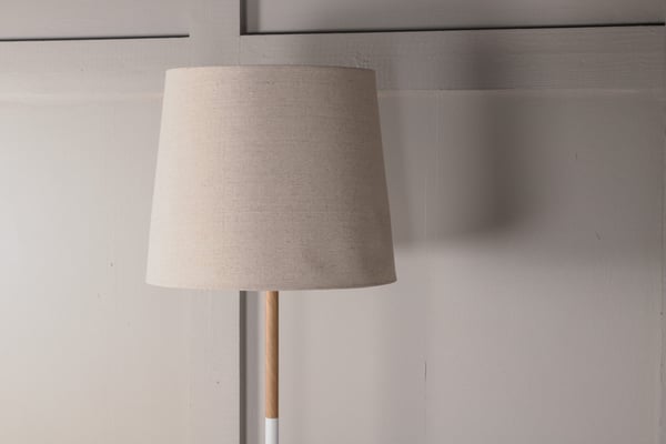 Lattiavalaisin, Hattman, 165x36x36 cm, Beige