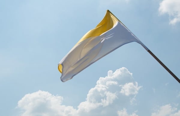 Kirkeflag 112x75 Gul og Hvid