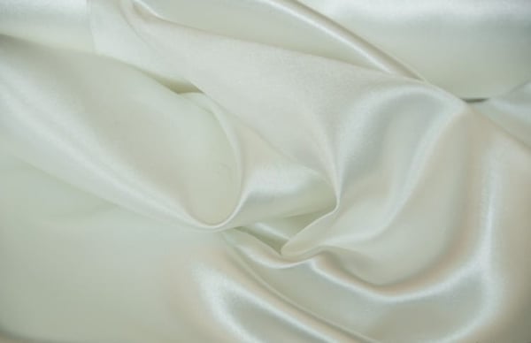 Tyg Satin Slät Kräm Ecru 160cm