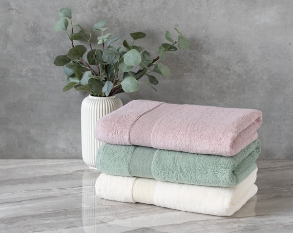Rocco handduk 50x90 cm amarant 600g 100% bomull