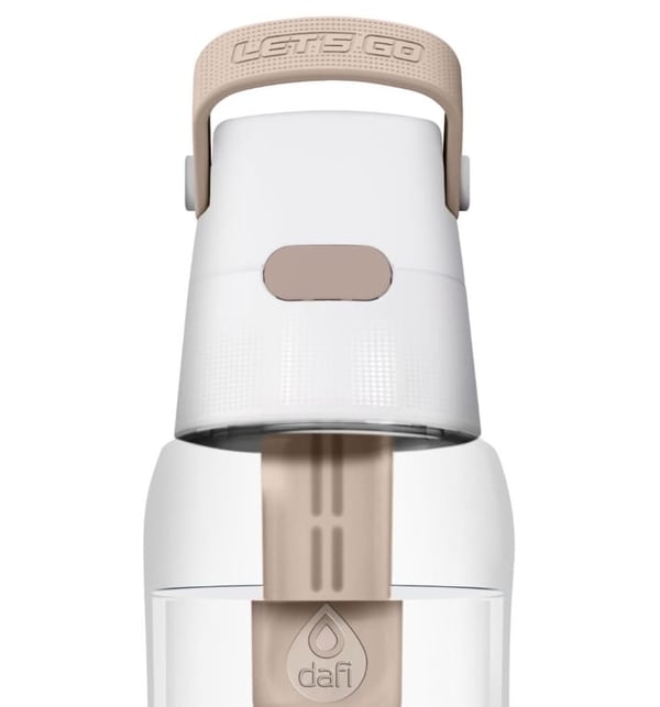 Beige filterflaska med filter Dafi Solid 0,7 l av Tritan